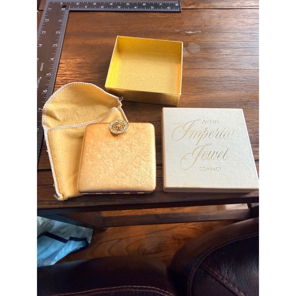 Vintage Avon Imperial Jewel Gold Tone Rhinestone Powder Compact with Box Pouch
